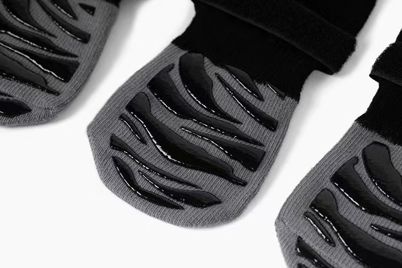 🧦 Calzini impermeabili antiscivolo per cani e gatti – protezione zampe